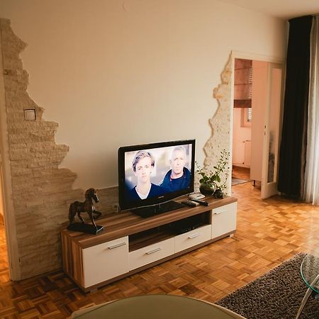 Apartment Arena White Belgrád Kültér fotó