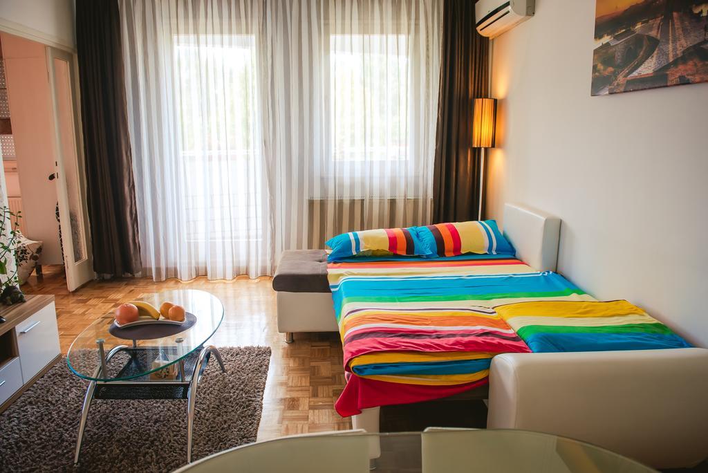 Apartment Arena White Belgrád Kültér fotó